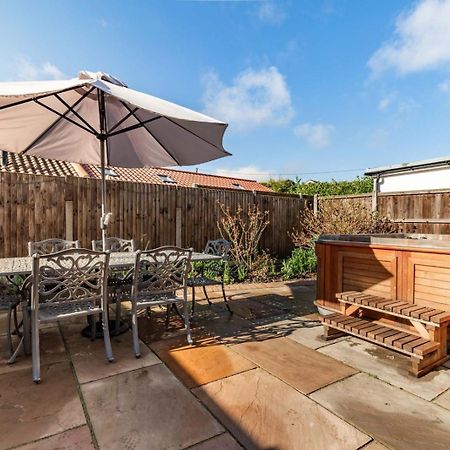 Host & Stay - Sand Pit Cottage Thorpe Market Bagian luar foto