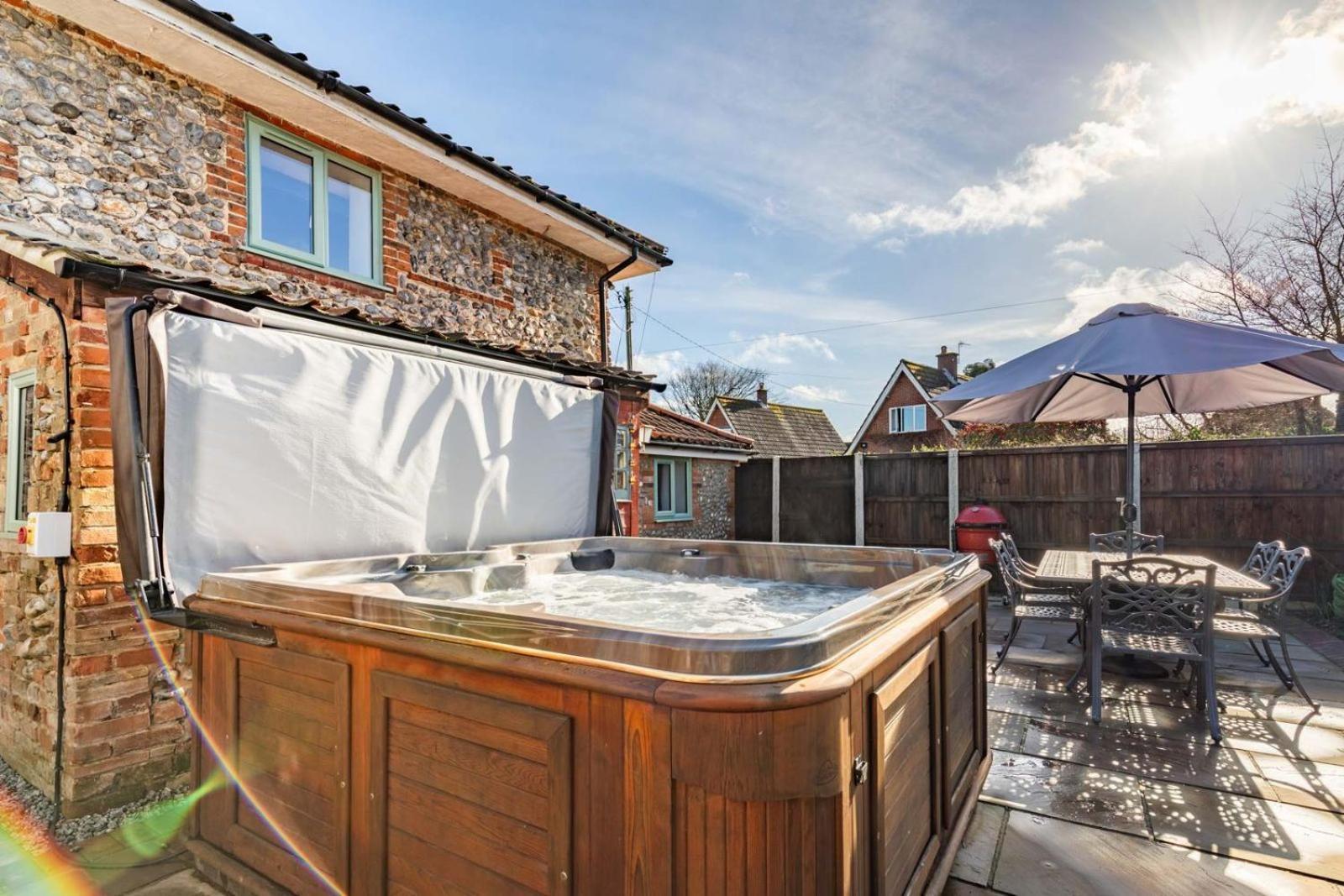 Host & Stay - Sand Pit Cottage Thorpe Market Bagian luar foto