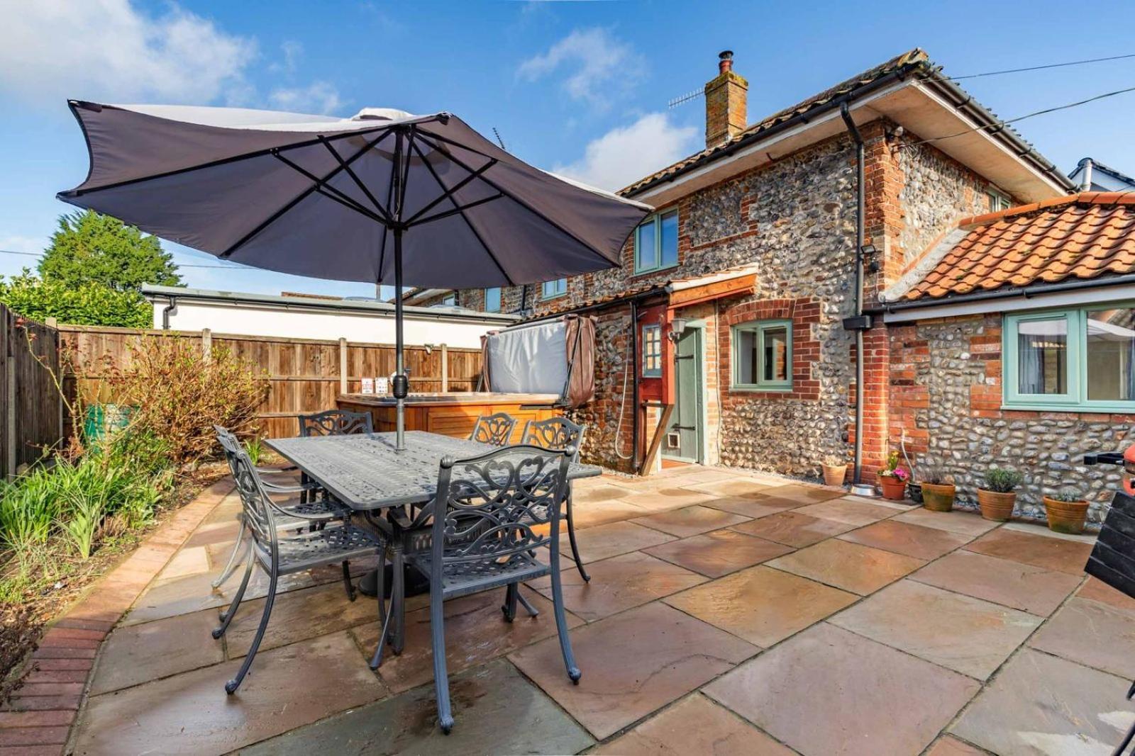 Host & Stay - Sand Pit Cottage Thorpe Market Bagian luar foto